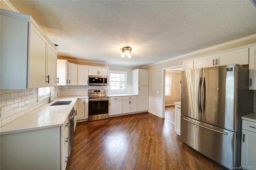 110 Ridge Avenue Clover, SC 29710 - Photo 11 of 39