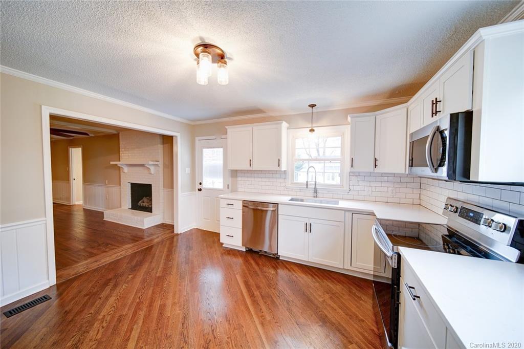 110 Ridge Avenue Clover, SC 29710 - Photo 14 of 39