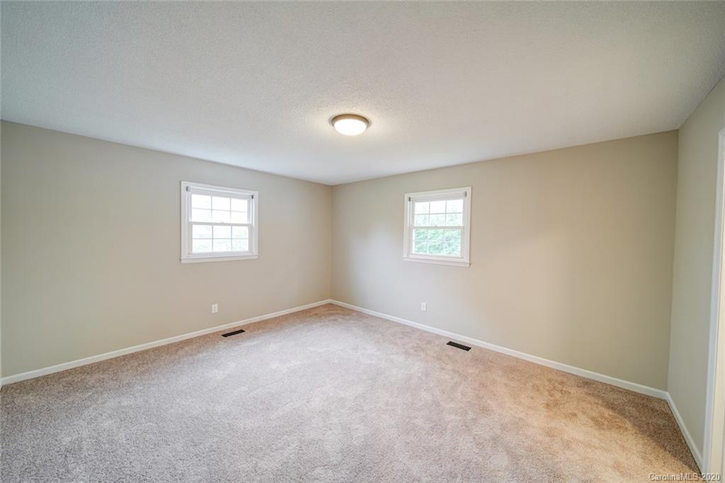 110 Ridge Avenue Clover, SC 29710 - Photo 23 of 39