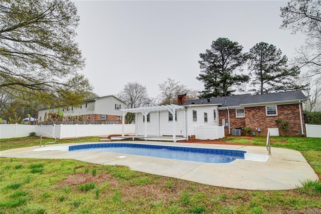 110 Ridge Avenue Clover, SC 29710 - Photo 38 of 39