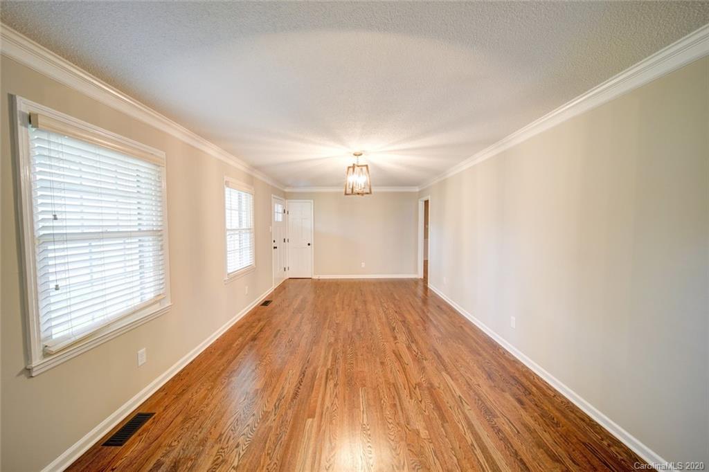 110 Ridge Avenue Clover, SC 29710 - Photo 7 of 39