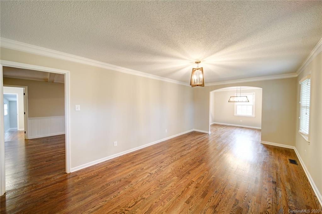 110 Ridge Avenue Clover, SC 29710 - Photo 8 of 39