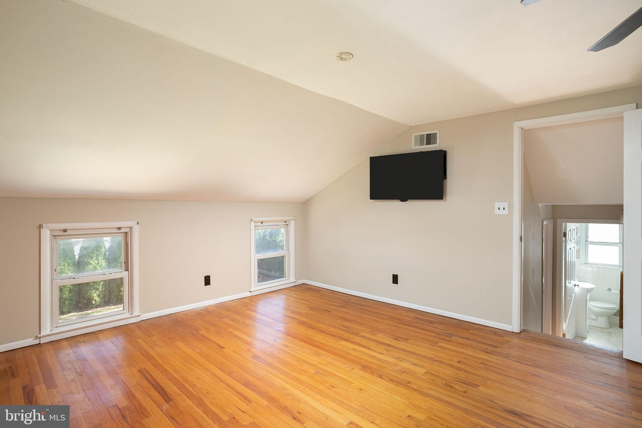 96 Hempstead Road Hamilton, NJ 08610 - Photo 11 of 26