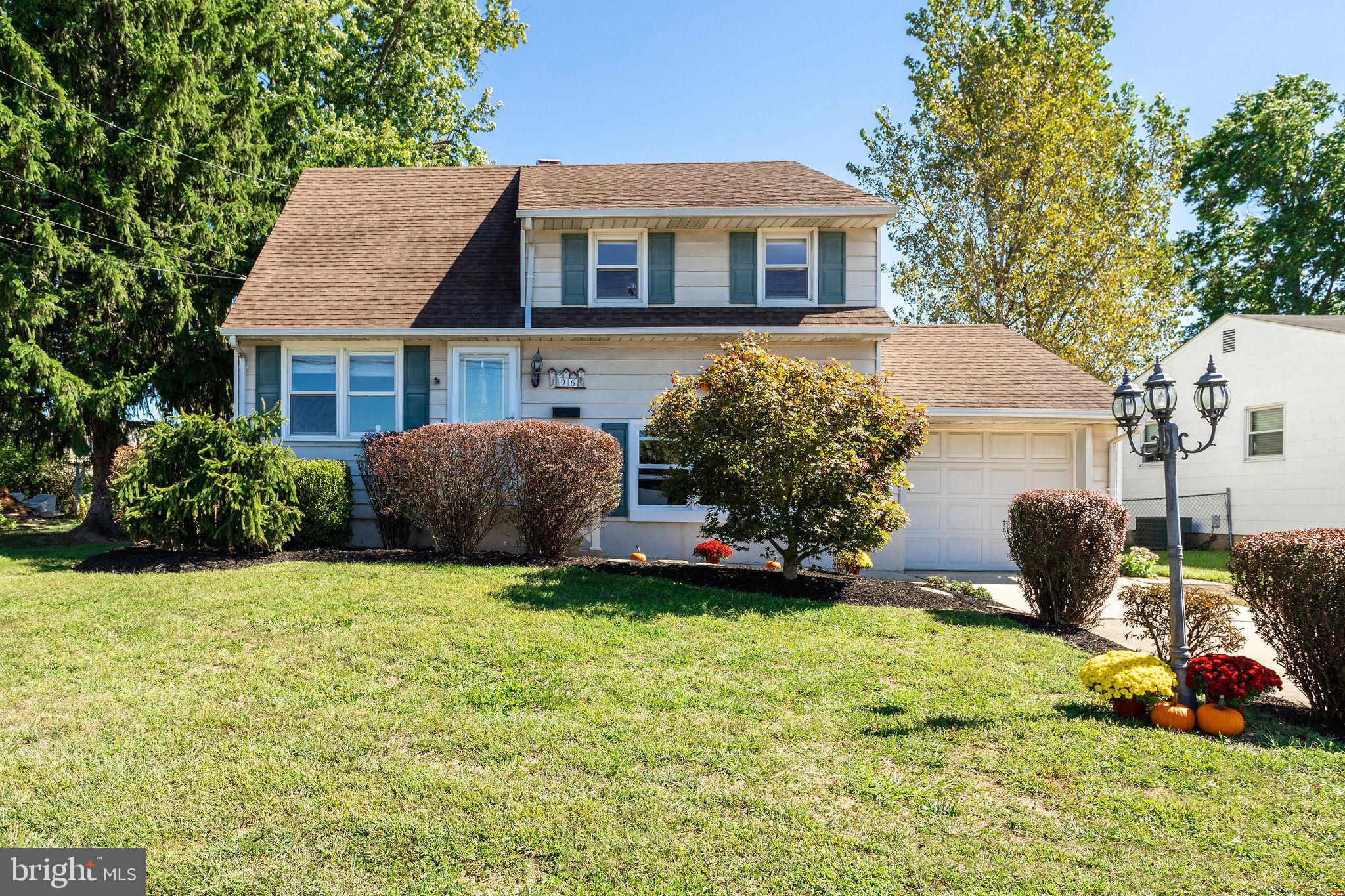 96 Hempstead Road Hamilton, NJ 08610 - Photo 2 of 26