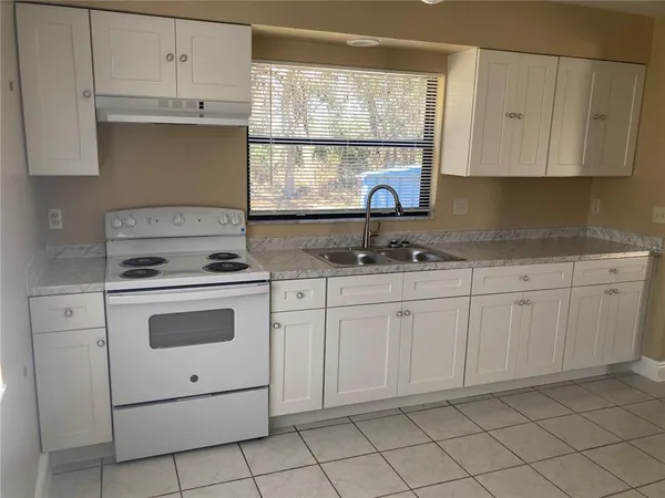 $1,450 | 3588 Meriden Avenue, Unit B, Oldsmar, FL 34677