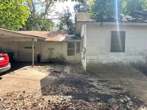a backyard of a house