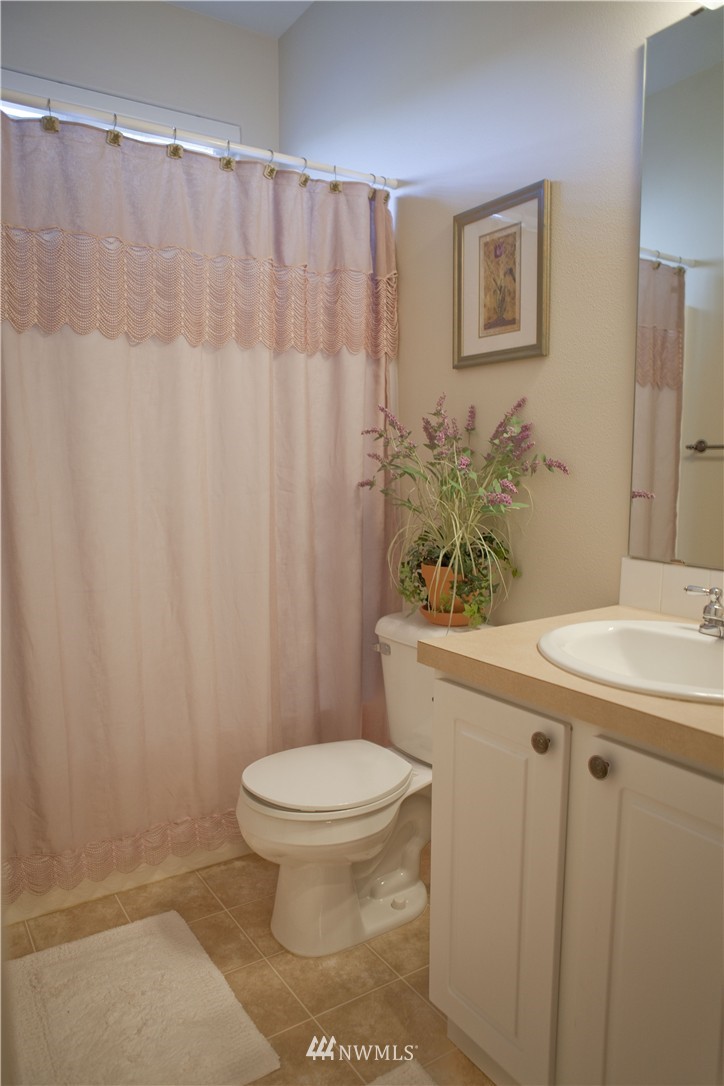 558 Quincy Avenue Northeast Renton, WA 98059 - Photo 16 of 20 Gallery Image 16