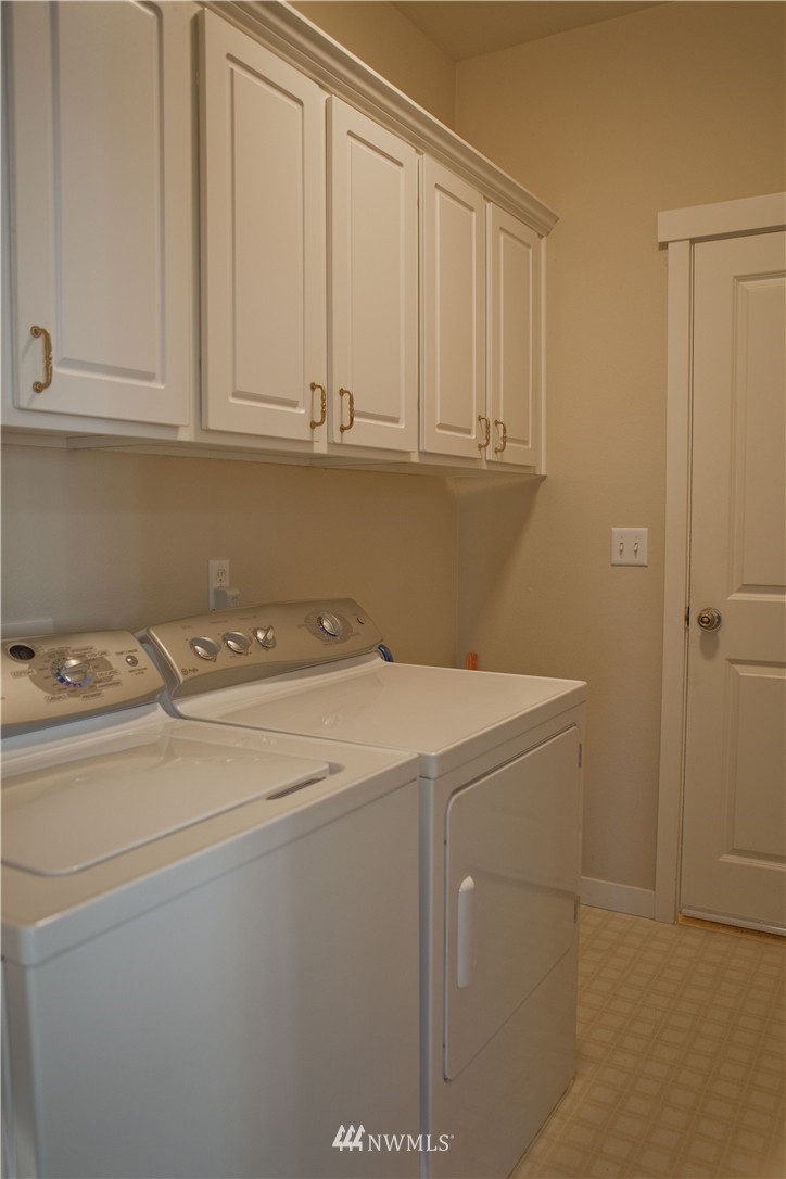 558 Quincy Avenue Northeast Renton, WA 98059 - Photo 17 of 20 Gallery Image 17