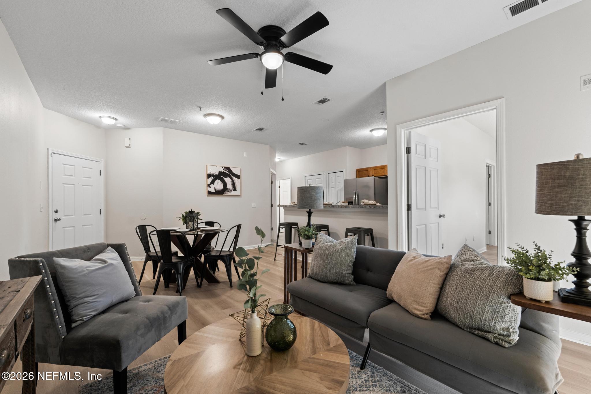 3620 Kirkpatrick Circle, Unit 3 Jacksonville, FL 32210 - Photo 5 of 22 Living Area