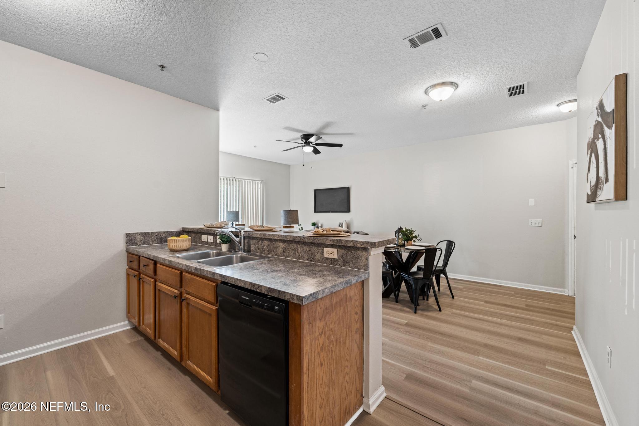 3620 Kirkpatrick Circle, Unit 3 Jacksonville, FL 32210 - Photo 10 of 22 Kitchen