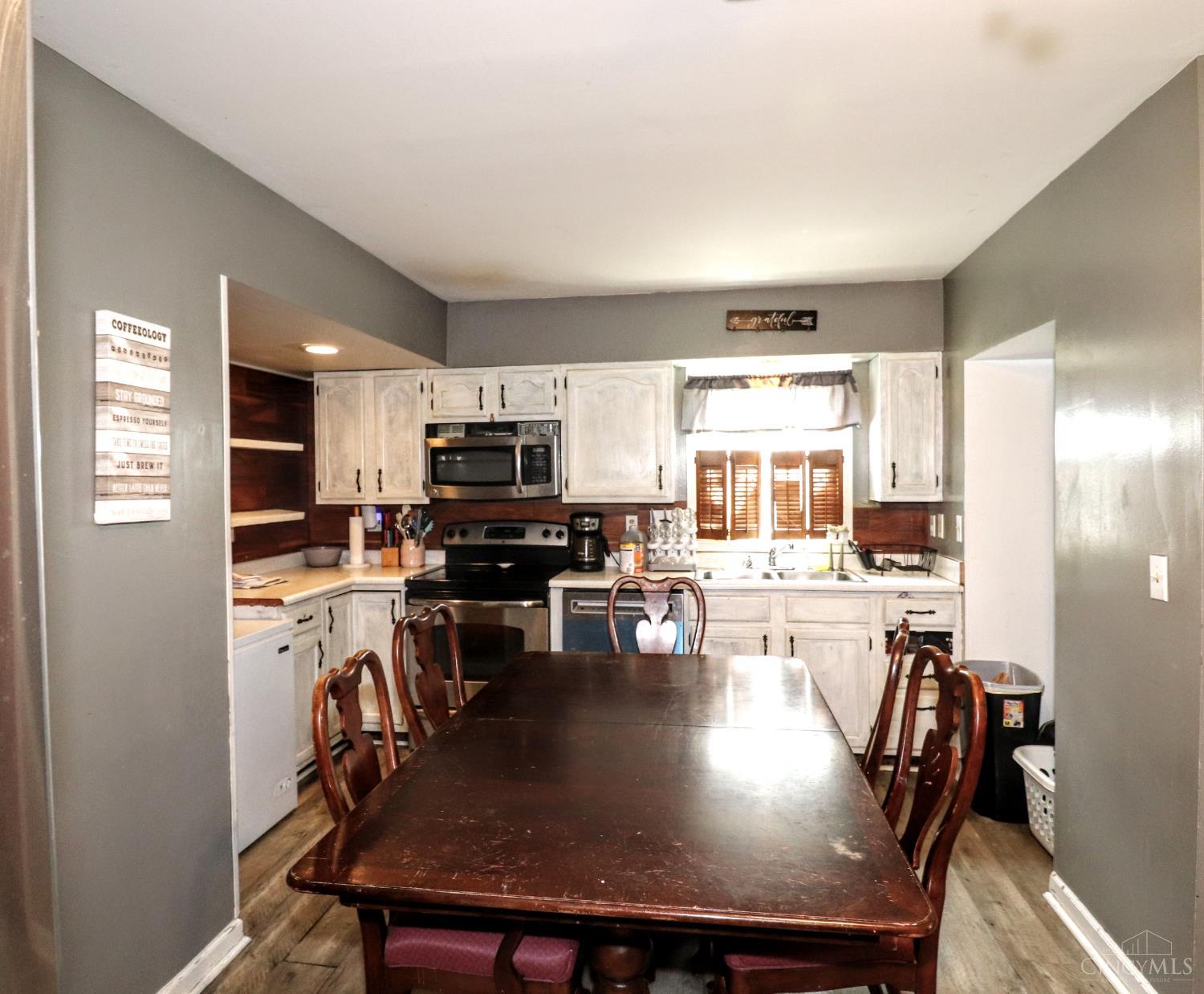 5642 Leumas Road Cincinnati, OH 45239 - Photo 11 of 51