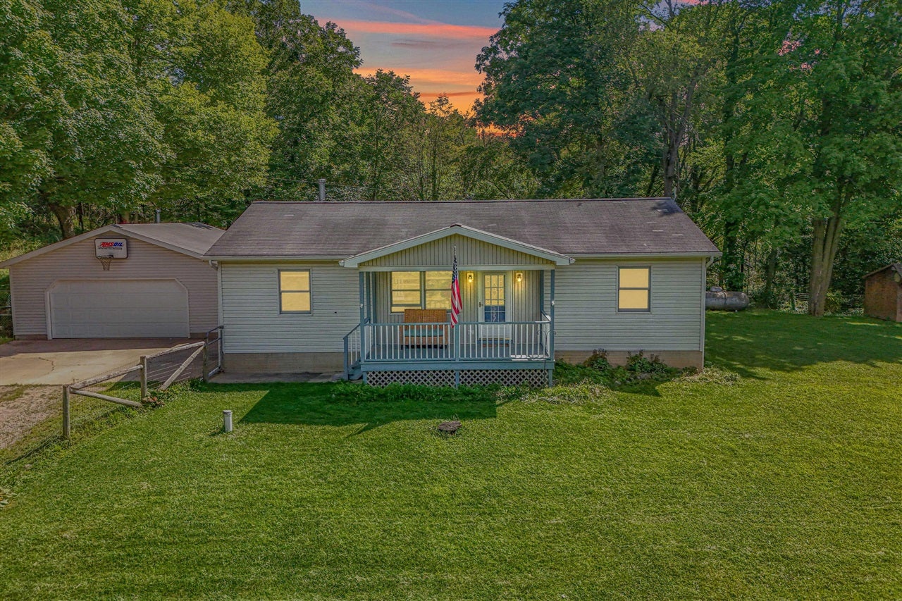 11441 Crampton Road Hillsdale, MI 49242 - Photo 1 of 48 Gallery Image 1