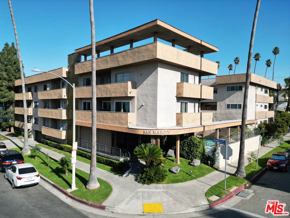 358 South Gramercy Pl Unit 212