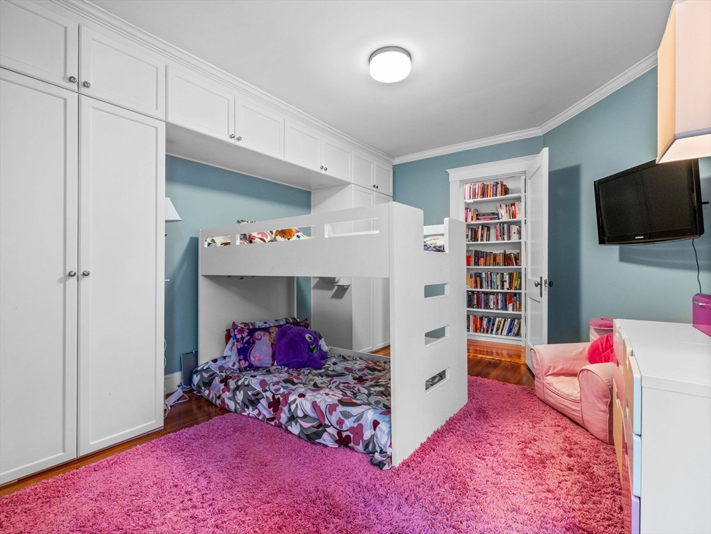 12 Appleby Road, Unit 2L Wellesley, MA 02482 - Photo 16 of 23 Gallery Image 16