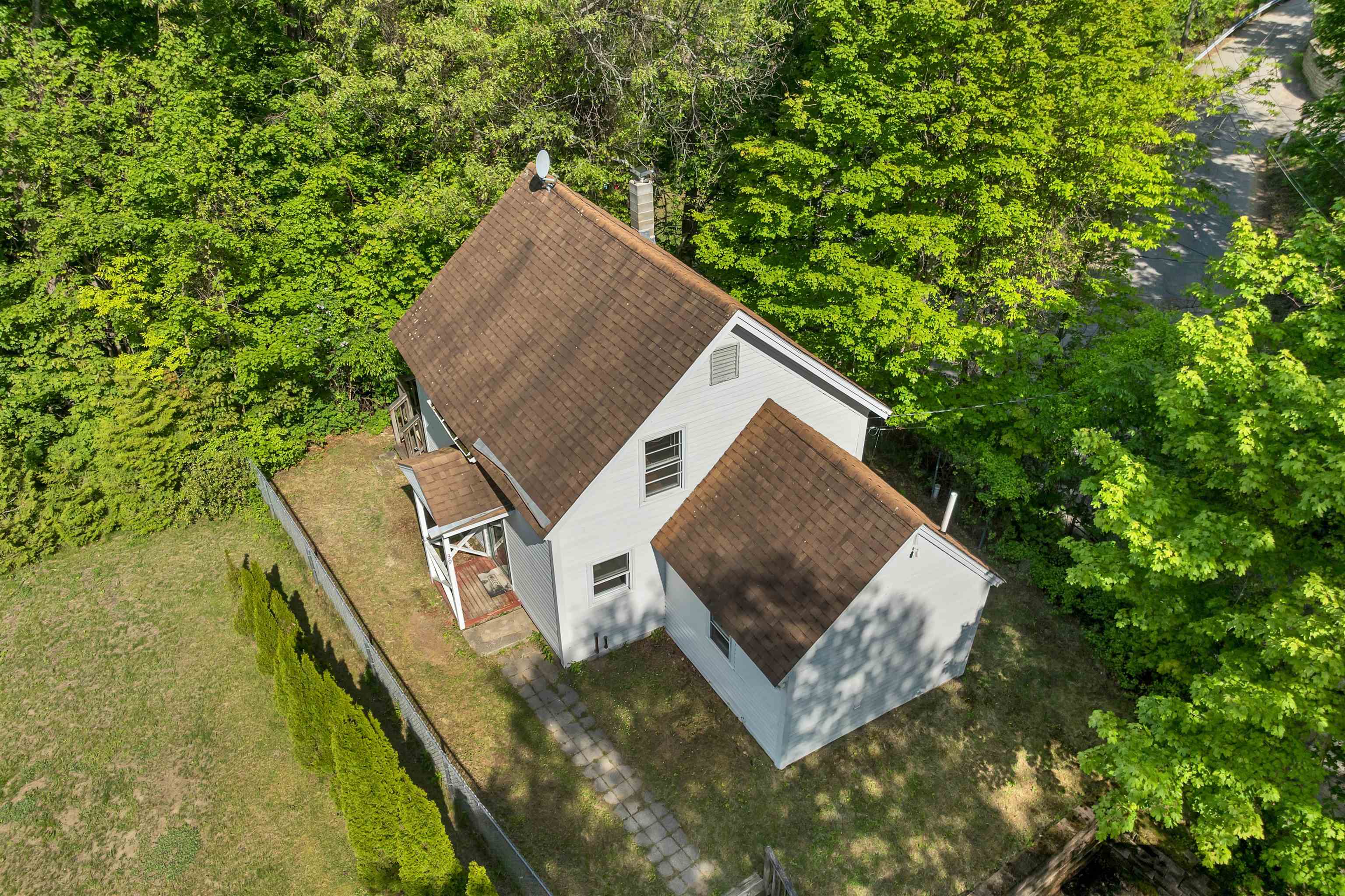 39 Summit Street Franklin, NH 03235 - Photo 11 of 49