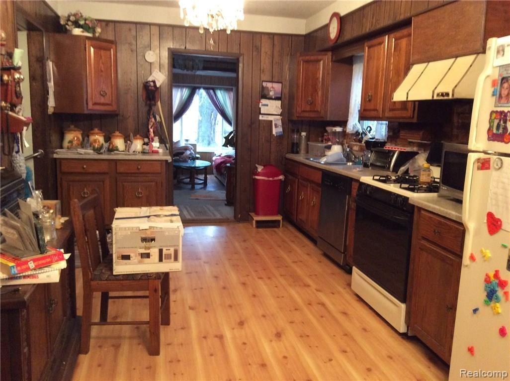 1144 Savage Road Belleville, MI 48111 - Photo 6 of 12 2018-03-27 18.14