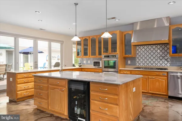 $1,325,000 | 730 Central Avenue East, Edgewater, MD 21037