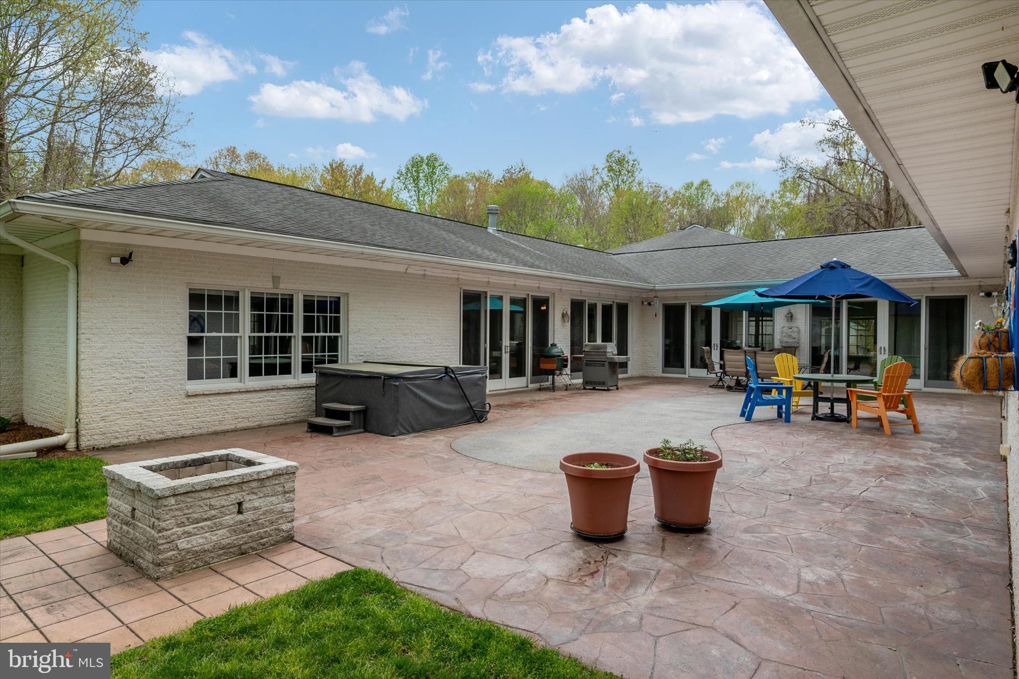 730 Central Avenue East Edgewater, MD 21037 - Photo 36 of 63 a view of a house with sitting area and furniture