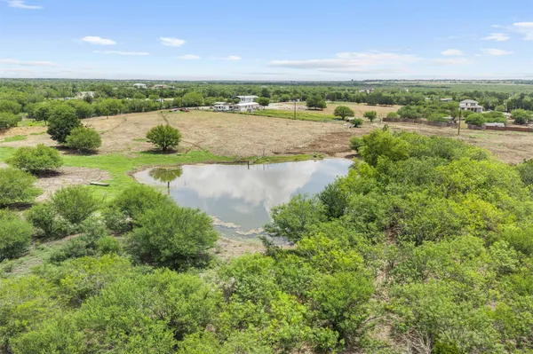 $320,000 | 3315 Dry Creek Road, Lockhart, TX 78644