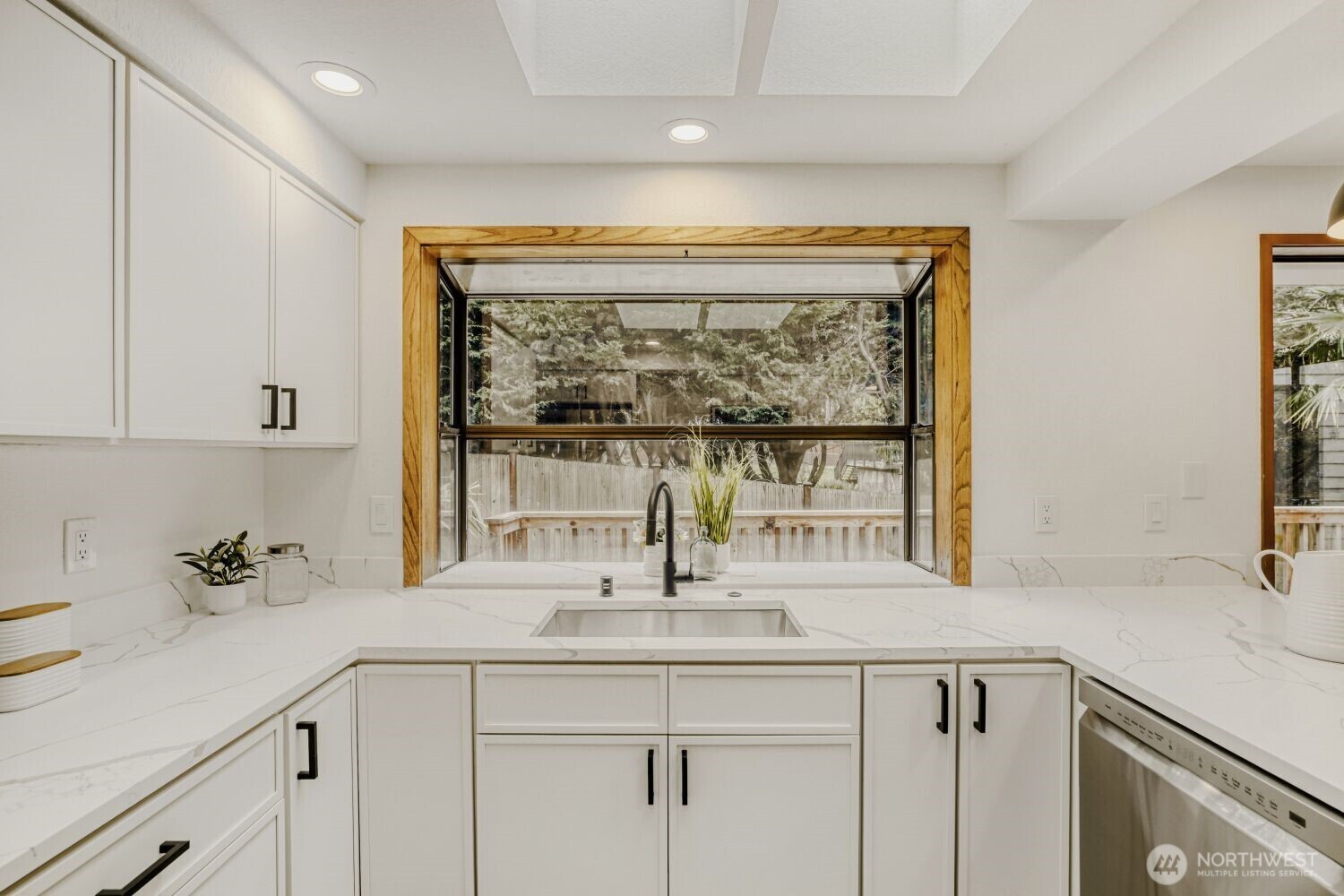 8718 189th Place Southwest Edmonds, WA 98026 - Photo 7 of 31