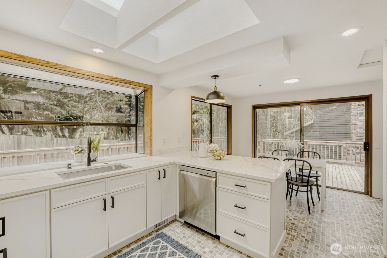 8718 189th Place Southwest Edmonds, WA 98026 - Photo 8 of 31