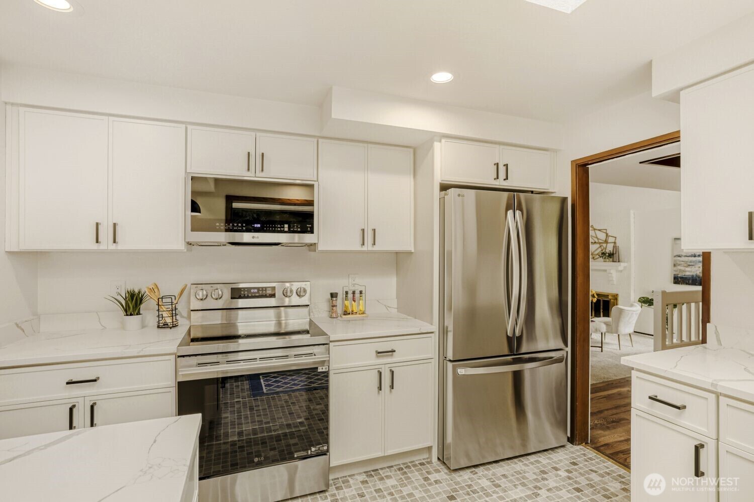 8718 189th Place Southwest Edmonds, WA 98026 - Photo 9 of 31