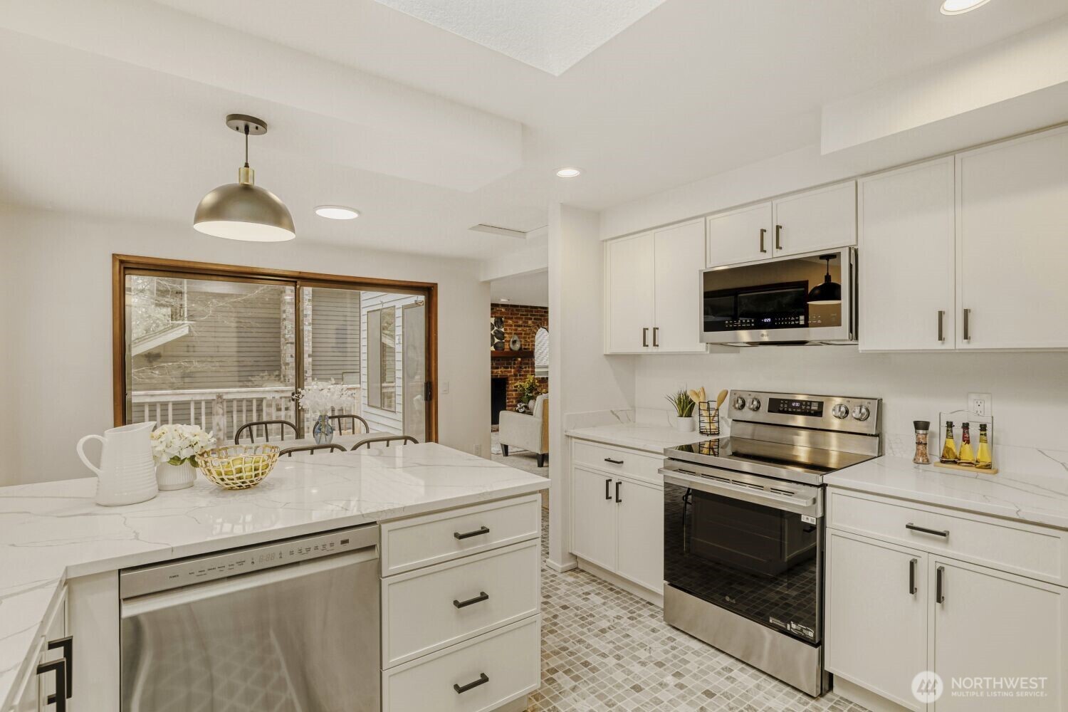 8718 189th Place Southwest Edmonds, WA 98026 - Photo 10 of 31