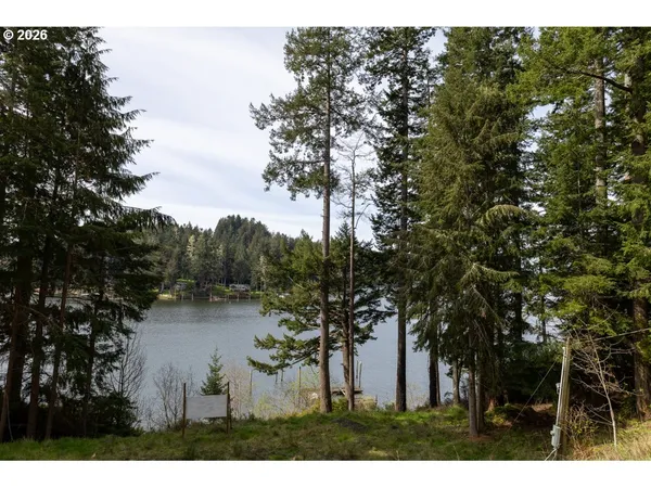 $499,000 | 71350 Sunny Cove Road, Lakeside, OR 97449