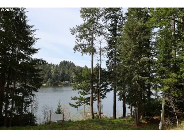 $499,000 | 71350 Sunny Cove Road, Lakeside, OR 97449
