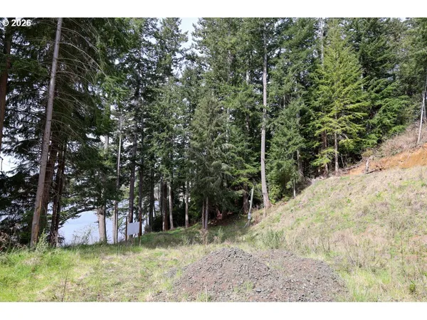 $499,000 | 71350 Sunny Cove Road, Lakeside, OR 97449