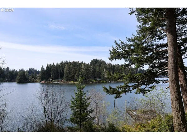 $499,000 | 71350 Sunny Cove Road, Lakeside, OR 97449