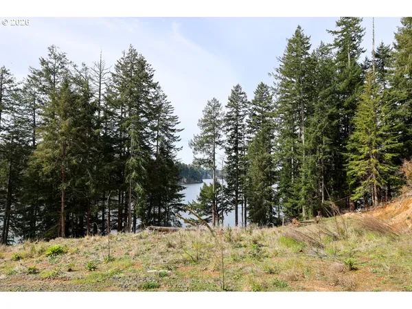$499,000 | 71350 Sunny Cove Road, Lakeside, OR 97449