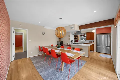 $1,599,900 | 134 Bennett Avenue, Long Beach, CA 90803