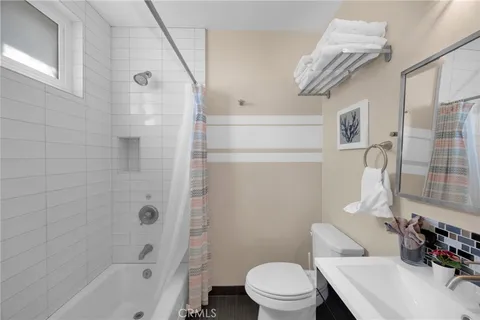 $1,599,900 | 134 Bennett Avenue, Long Beach, CA 90803