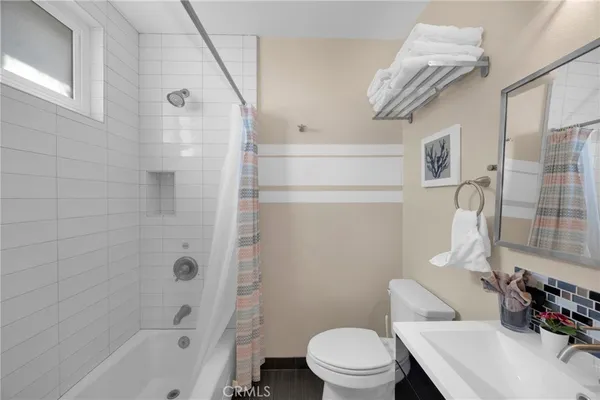 $1,599,900 | 134 Bennett Avenue, Long Beach, CA 90803