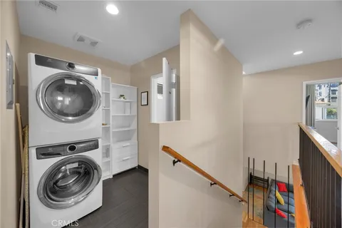 $1,599,900 | 134 Bennett Avenue, Long Beach, CA 90803