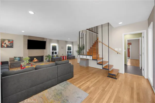 $1,599,900 | 134 Bennett Avenue, Long Beach, CA 90803