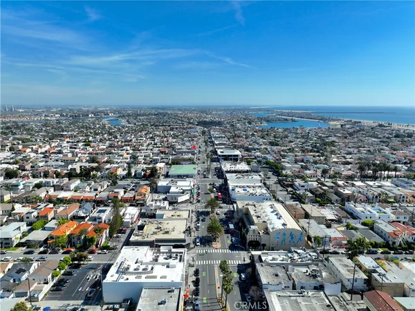 $1,599,900 | 134 Bennett Avenue, Long Beach, CA 90803
