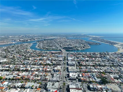 $1,599,900 | 134 Bennett Avenue, Long Beach, CA 90803