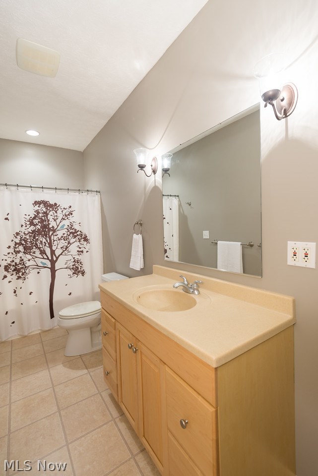 10205 Webster Road Strongsville, OH 44136 - Photo 20 of 32
