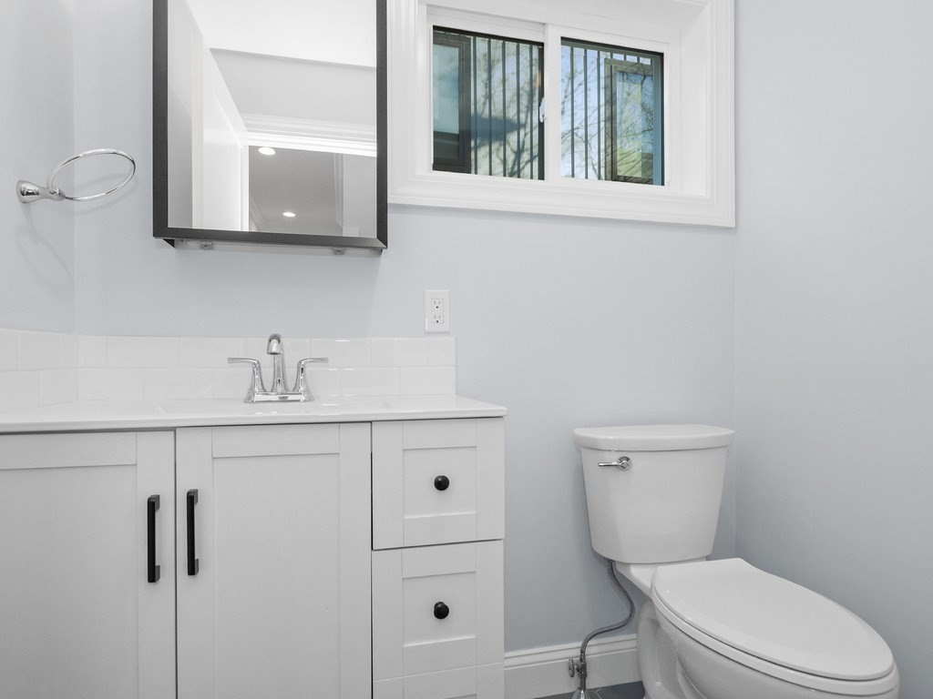 24 Tolman Street, Unit 1 Waltham, MA 02453 - Photo 11 of 33