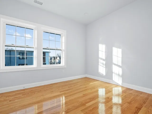 $1,168,000 | 24 Tolman Street, Unit 1, Waltham, MA 02453