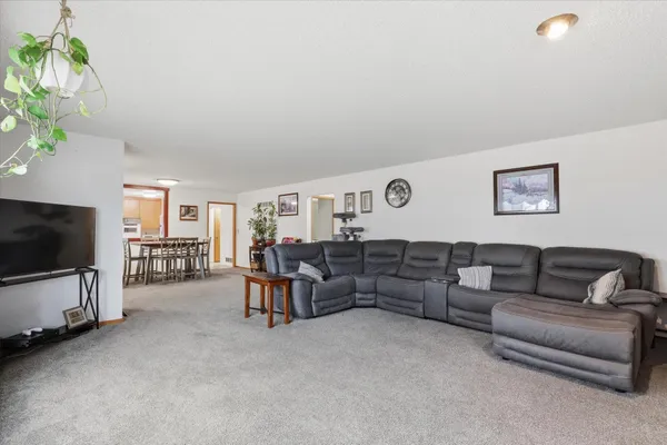 $400,000 | 16 West Douglas Street, Harrington, WA 99134