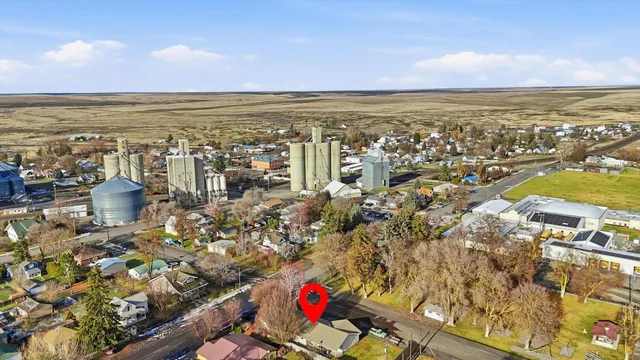 $425,000 | 16 West Douglas Street, Harrington, WA 99134