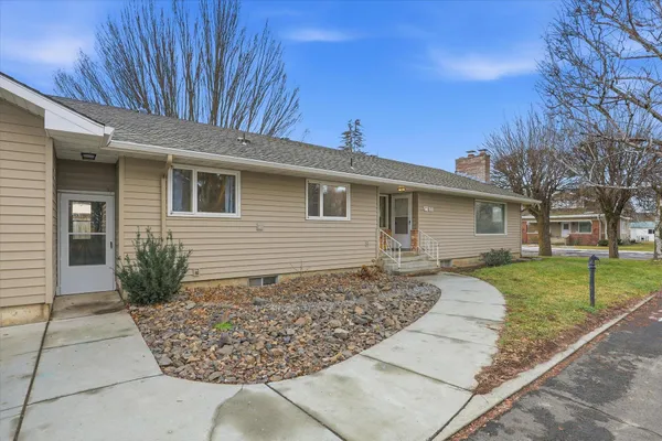 $400,000 | 16 West Douglas Street, Harrington, WA 99134