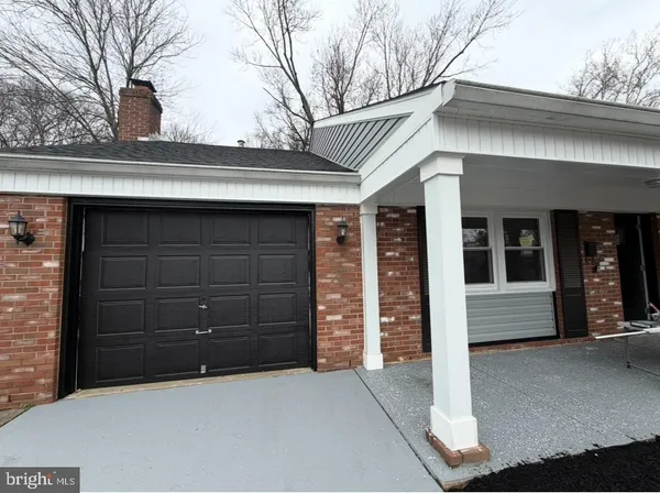 a view of a car garage