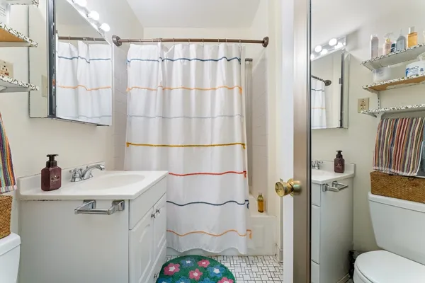 $489,000 | 1408 Commonwealth Avenue, Unit 14, Boston, MA 02135
