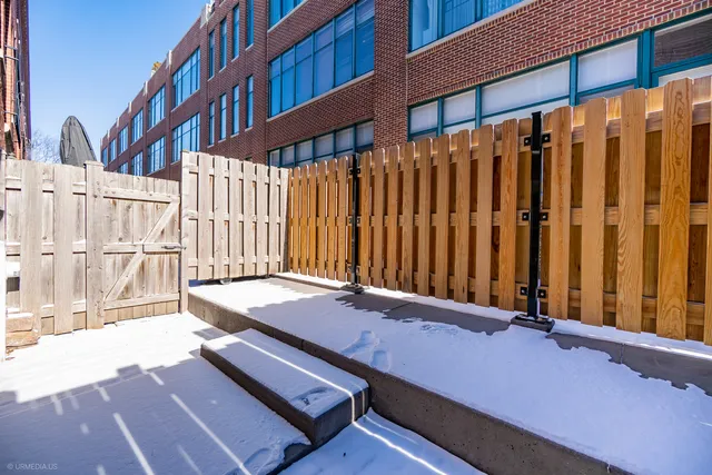 $820,000 | 1410 West Wrightwood Avenue, Unit E, Chicago, IL 60614