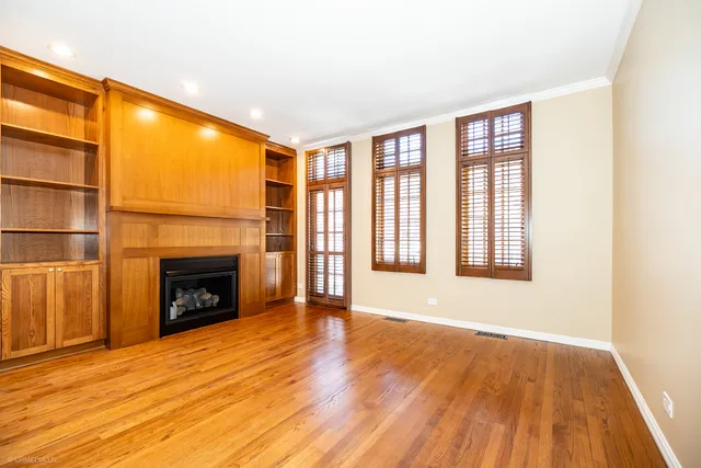 $820,000 | 1410 West Wrightwood Avenue, Unit E, Chicago, IL 60614