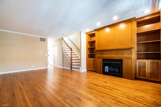 $820,000 | 1410 West Wrightwood Avenue, Unit E, Chicago, IL 60614